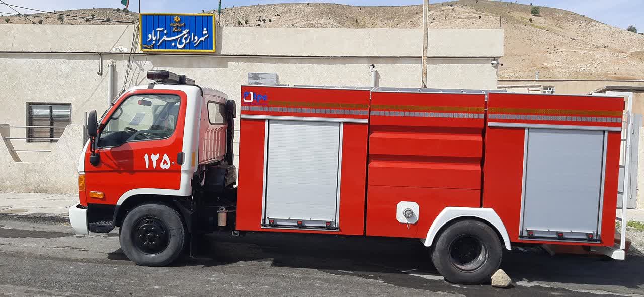 رونمایی از نخستین خودروی آتشنشانی شهرداری جعفرآباد